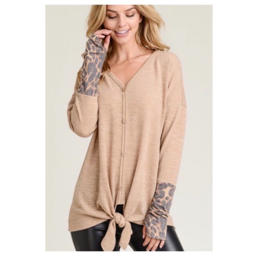 011-V-NECK Button Up Fall Top - Picture 2 of 3